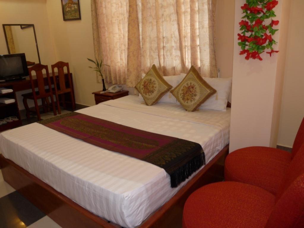 Hi Land Hotel Phnom Penh Room photo